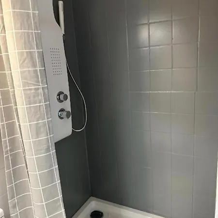Agreable Et Confortable Pour 4 Personnes Apartament Hawr